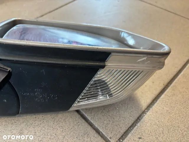 LUSTERKO PRAWE SKODA OCTAVIA II 8 PIN - 7