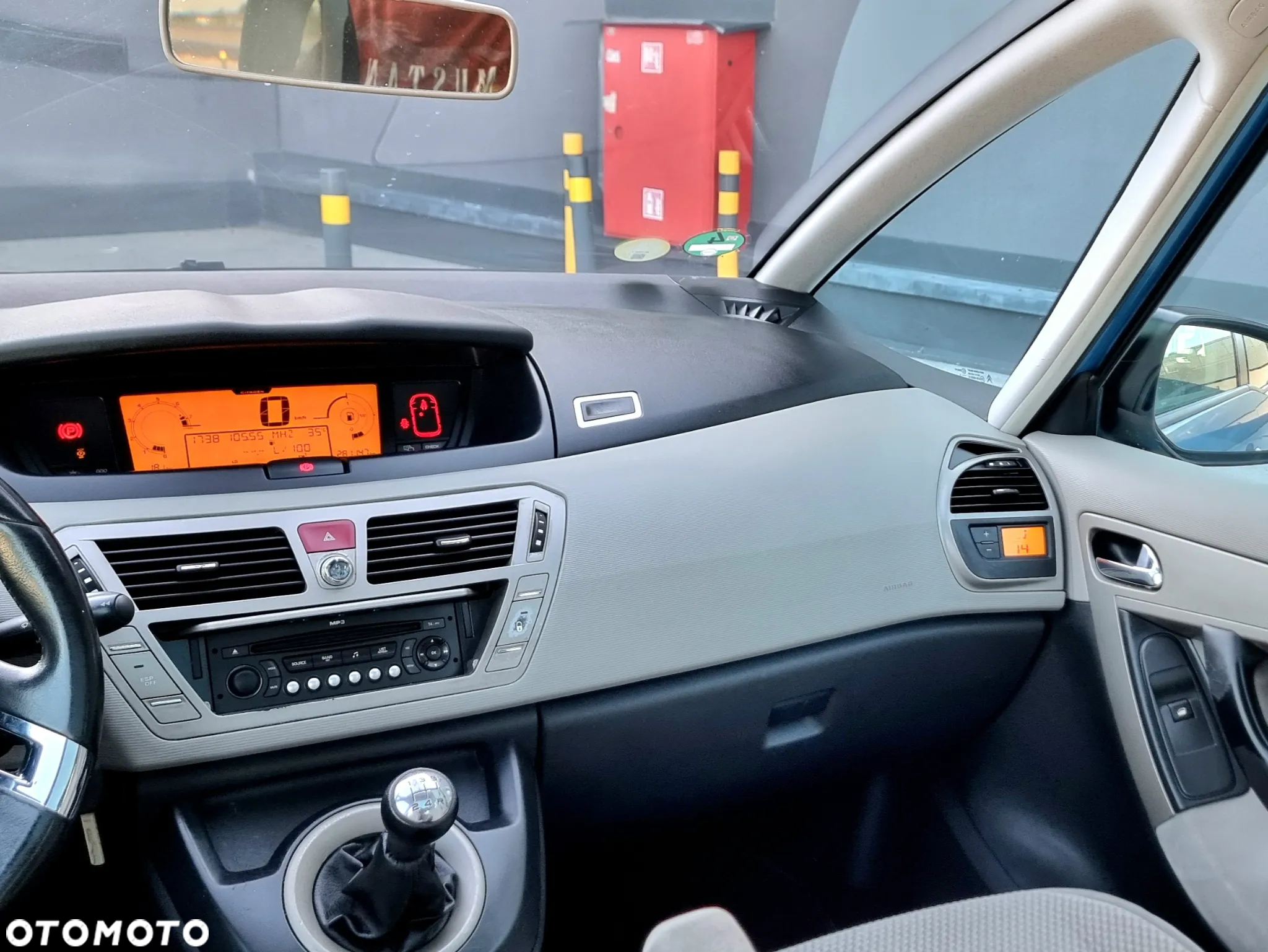 Citroën C4 Picasso 1.8 16V Confort - 31