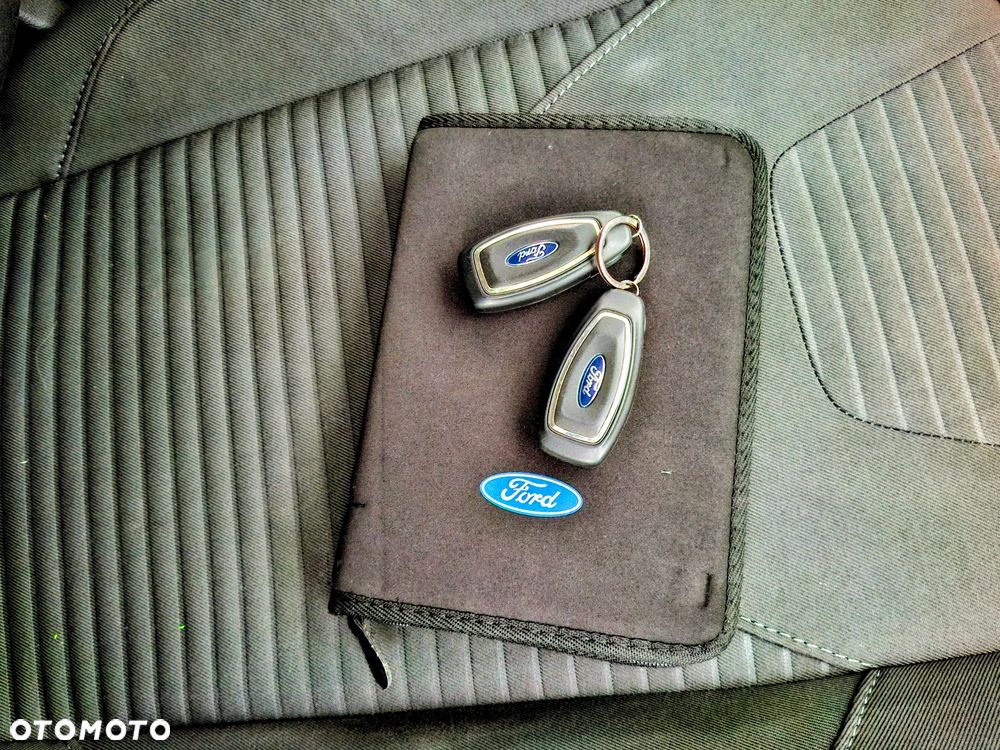 Ford Focus - 22