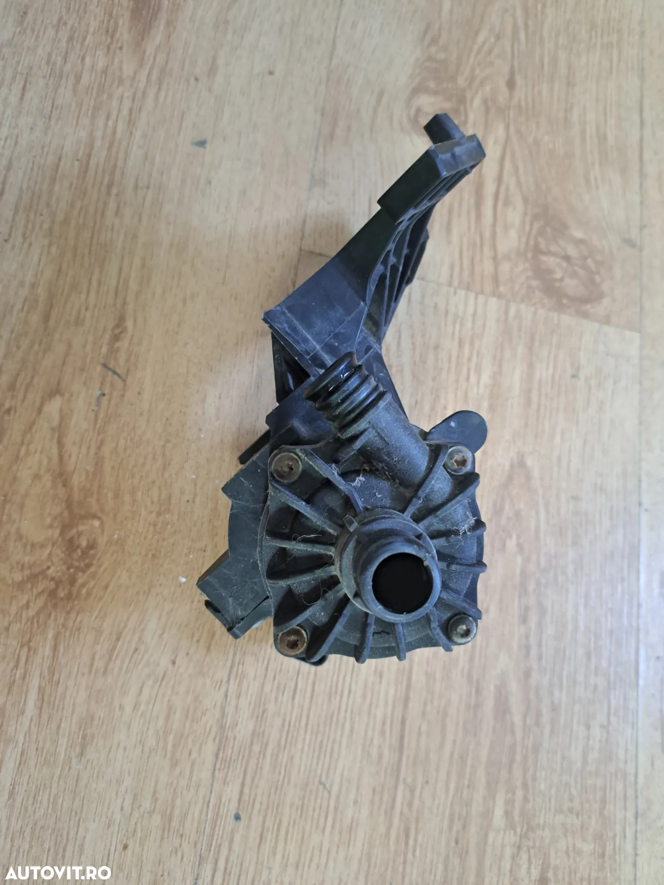 Pompa electrica auxiliara apa lichid racire originala BMW F07+LCI F10+LCI F11+LCI F06+LCI F12+LCI F13+LCI F01+LCI F02+LCI F03+LCI F04 E70+LCI F15 E71 E72 F16 - 6
