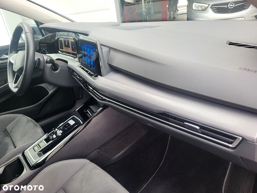 Volkswagen Golf - 30