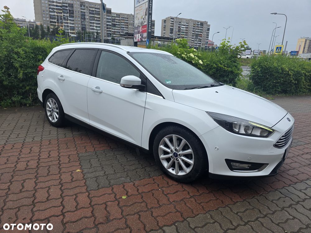 Ford Focus 1.0 EcoBoost STart-Stopp-System TITANIUM DESIGN - 5