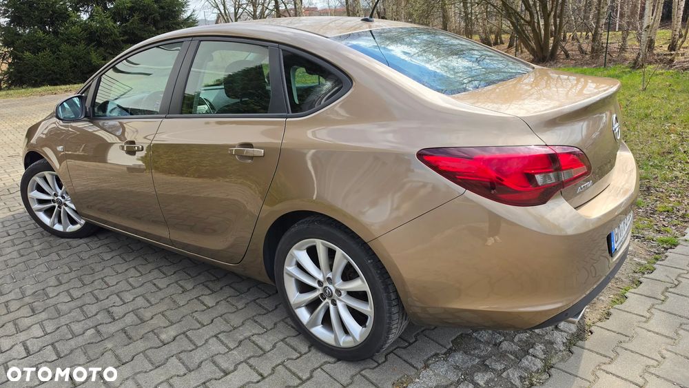 Opel Astra - 24