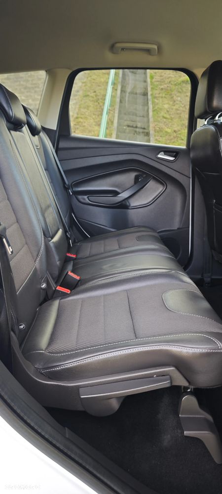 Ford Kuga 1.5 EcoBoost 2x4 Titanium - 7