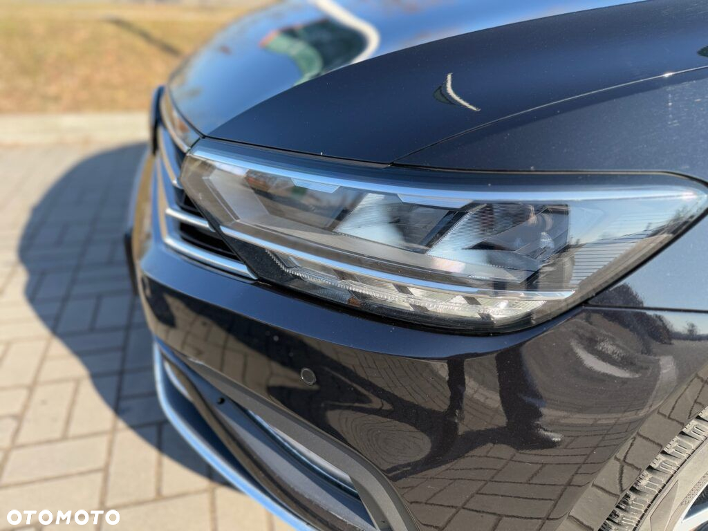 Volkswagen Passat 1.5 TSI EVO Elegance - 10
