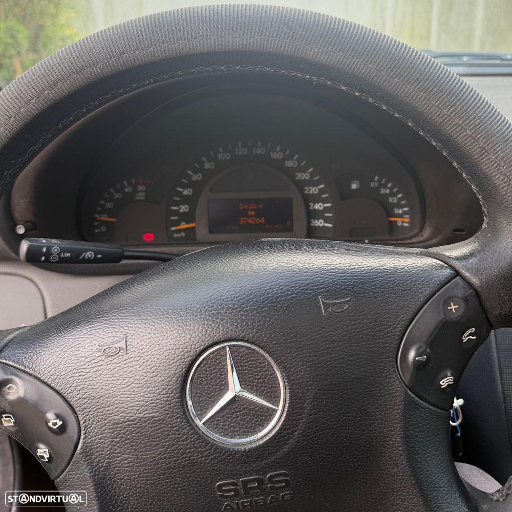 Mercedes-Benz C 220 CDi Avantgarde - 11