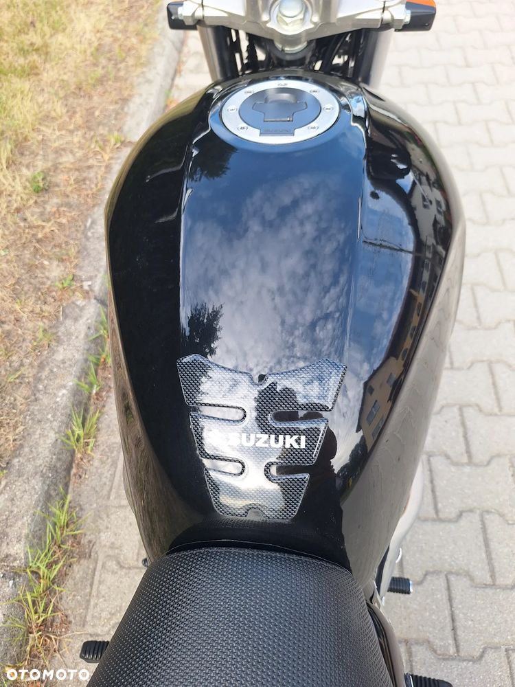 Suzuki GSX - 10