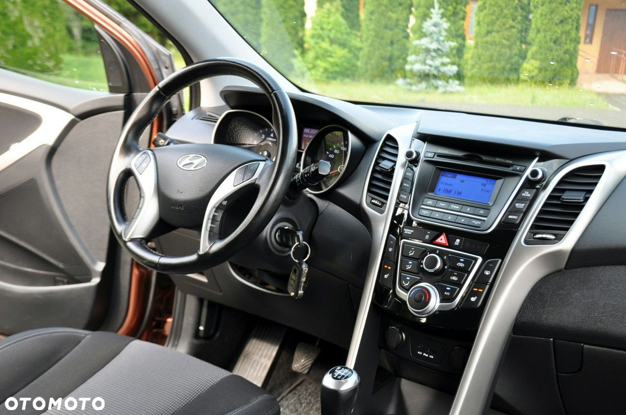 Hyundai i30 - 25