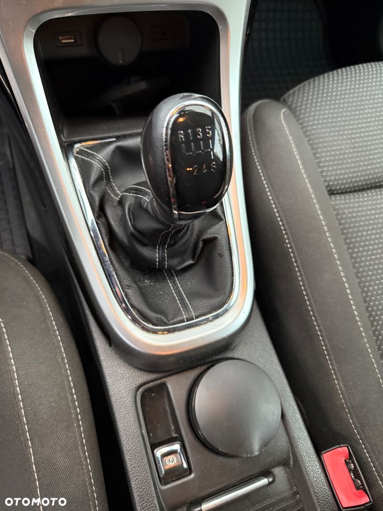 Opel Astra 1.4 Turbo Cosmo - 19