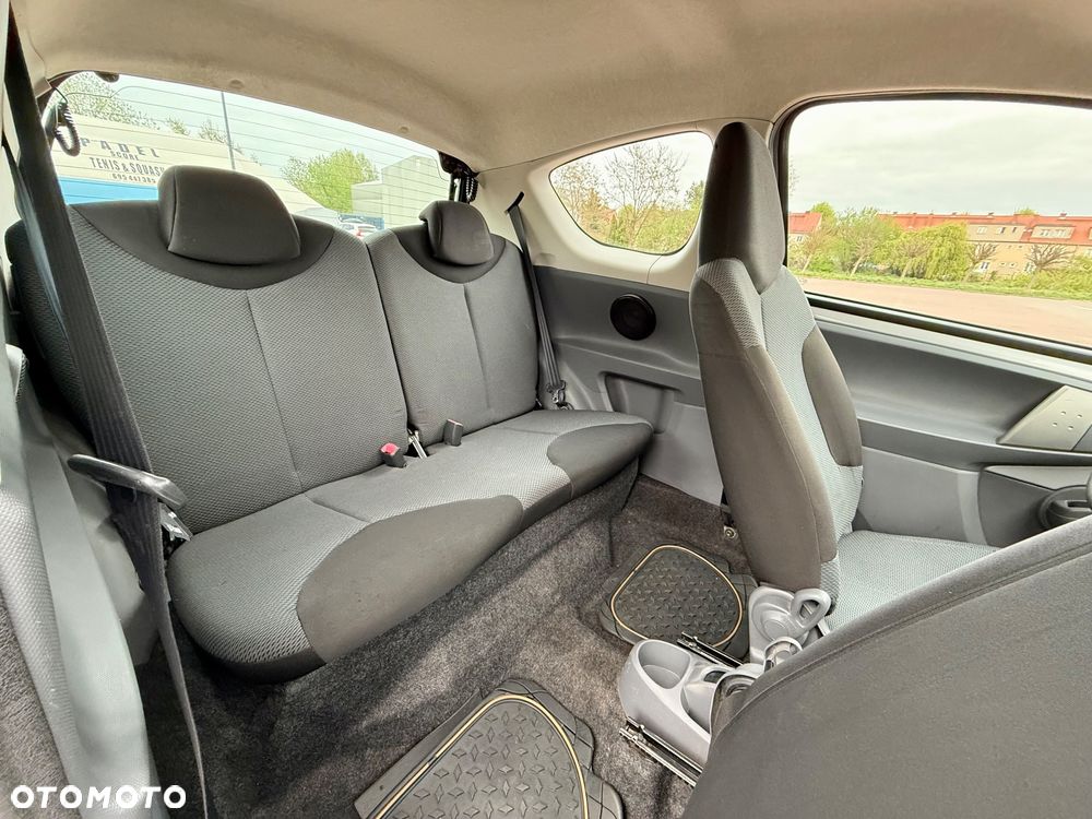 Toyota Aygo 1.0 VVT-i Luna MM A/C - 18