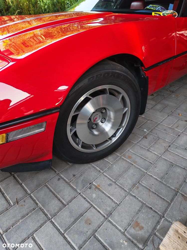 Chevrolet Corvette - 2