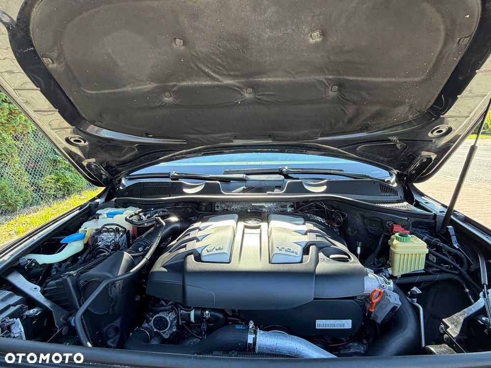 Volkswagen Touareg - 14