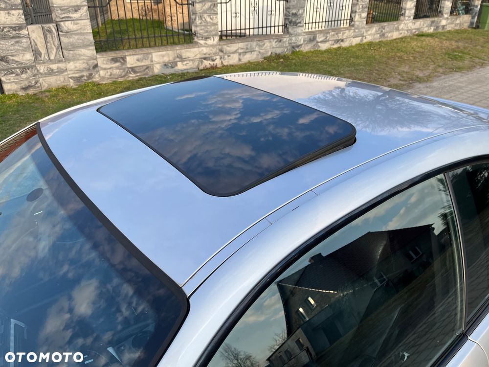 BMW Seria 3 320 Ci Edition Sport - 17
