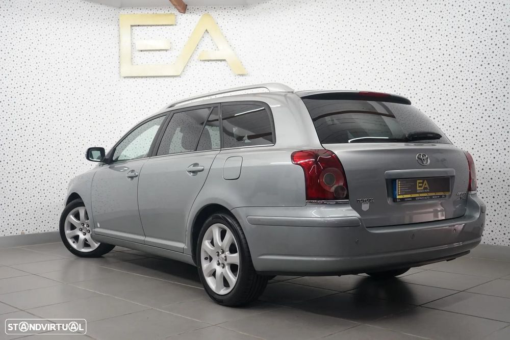 Toyota Avensis SW 2.0 D-4D Exclusive - 6