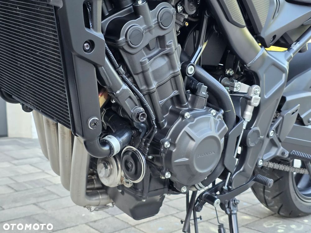 Honda CB - 30