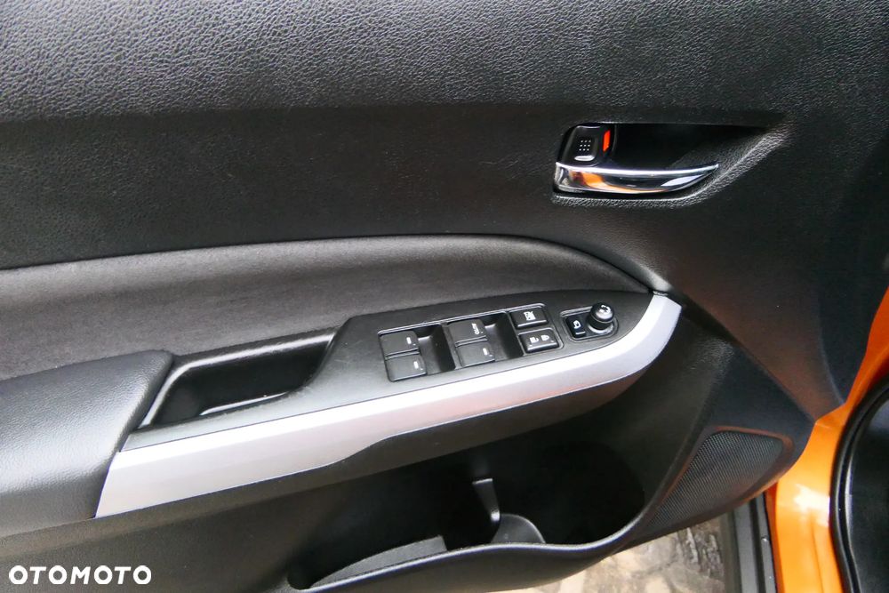 Suzuki Vitara 1.6 Premium 2WD - 26