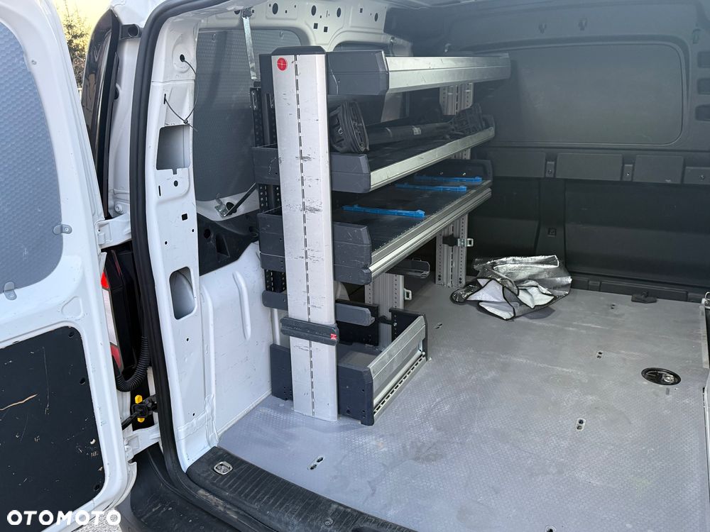 Volkswagen Caddy - 17