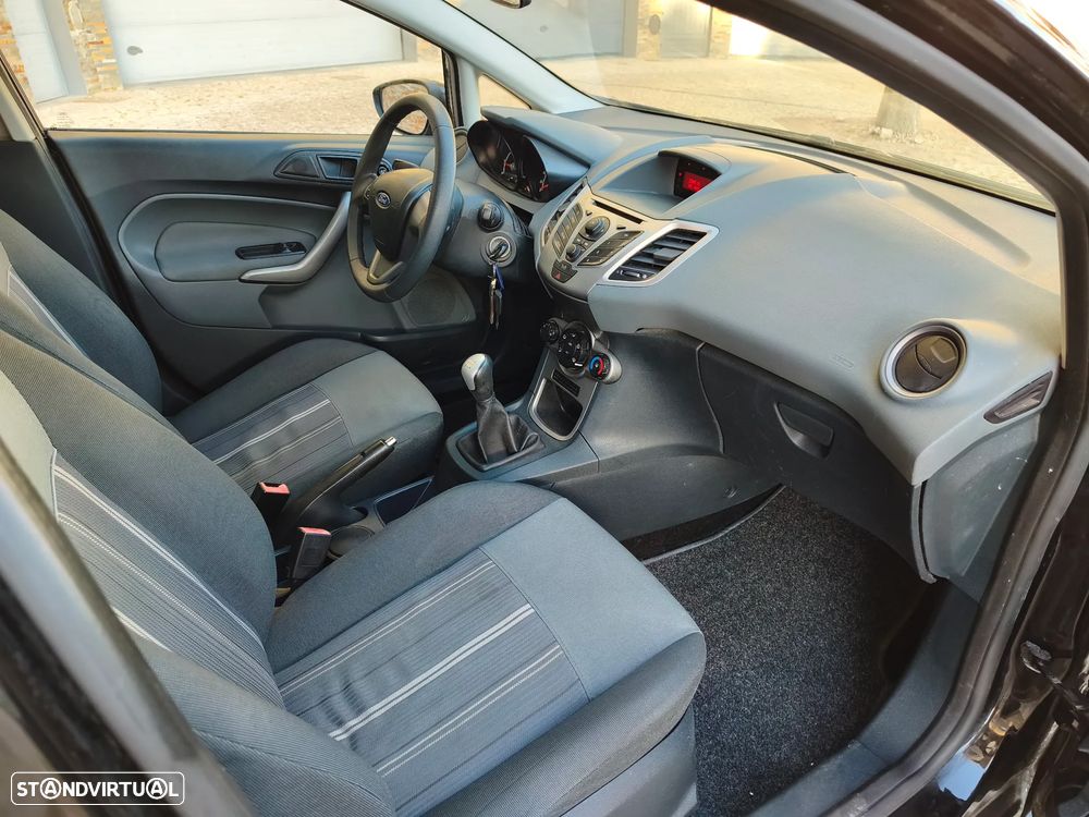 Ford Fiesta 1.25 Techno - 16