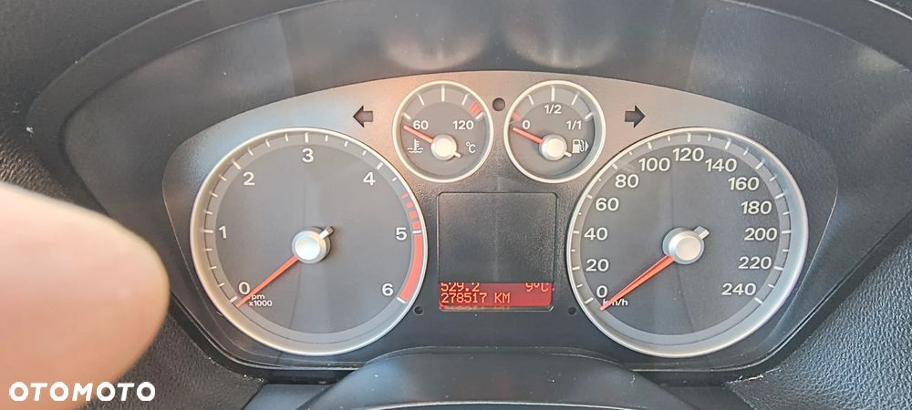 Ford Focus C-Max 1.6 TDCi Ambiente - 11