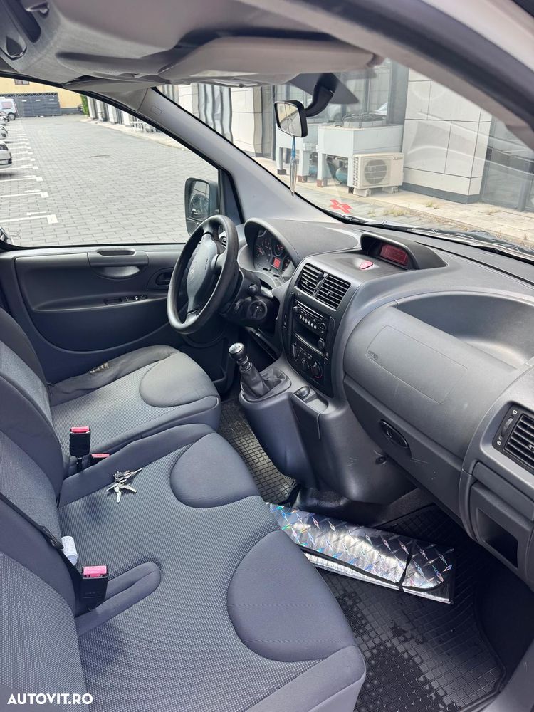 Peugeot Expert Combi L2H1 2.0 BlueHDI S&S - 9