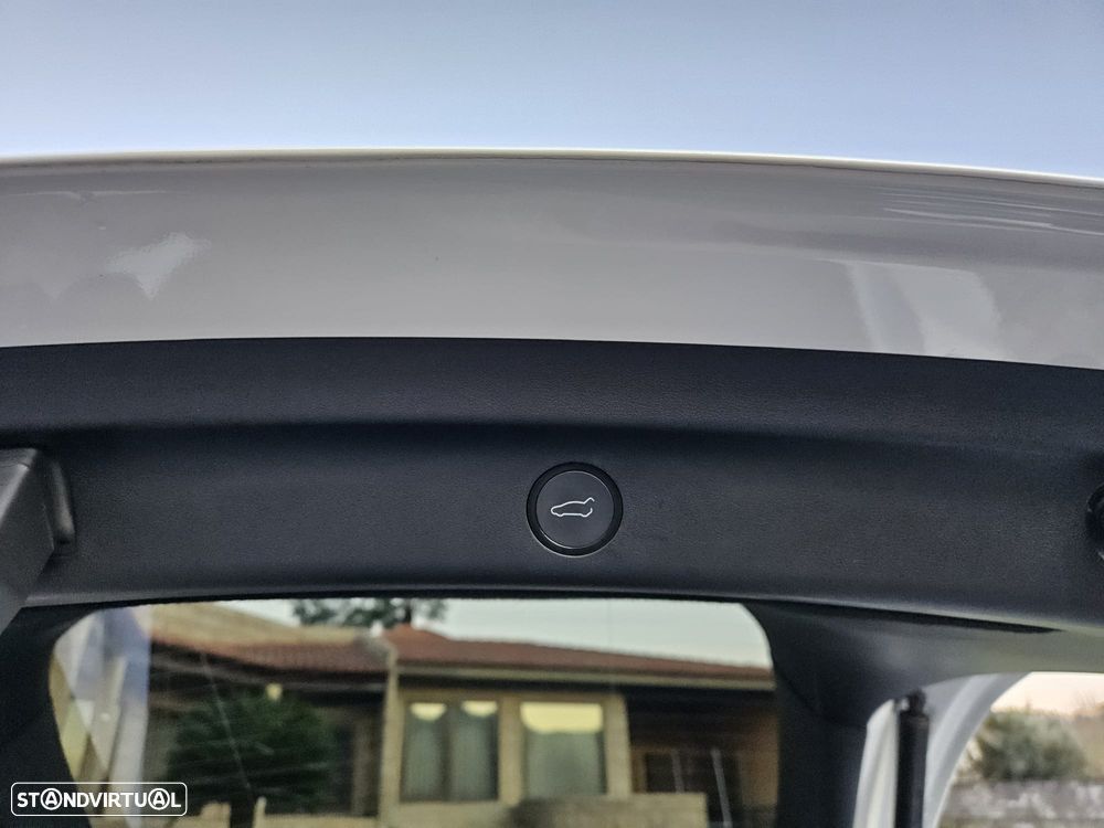 Tesla Model Y Tração Traseira - 11