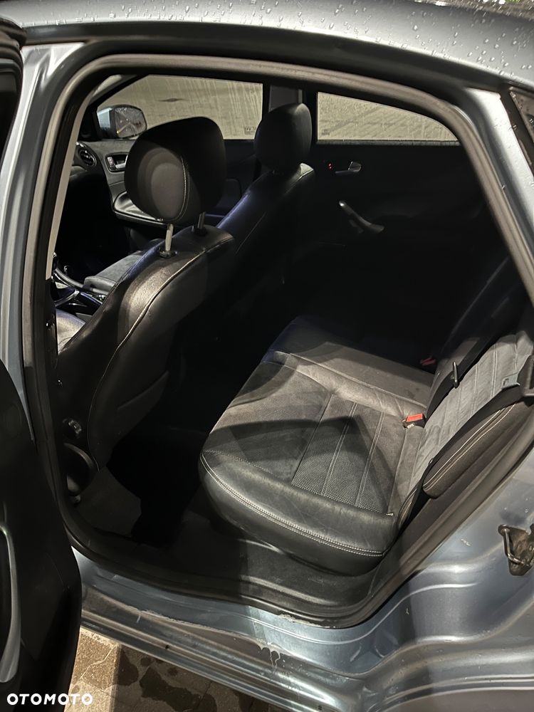 Ford Mondeo 2.0 TDCi Ghia - 7