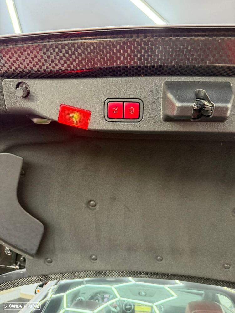 Mercedes-Benz SL 63 AMG Speedshift 7G-MCT 2LOOK Edition - 24