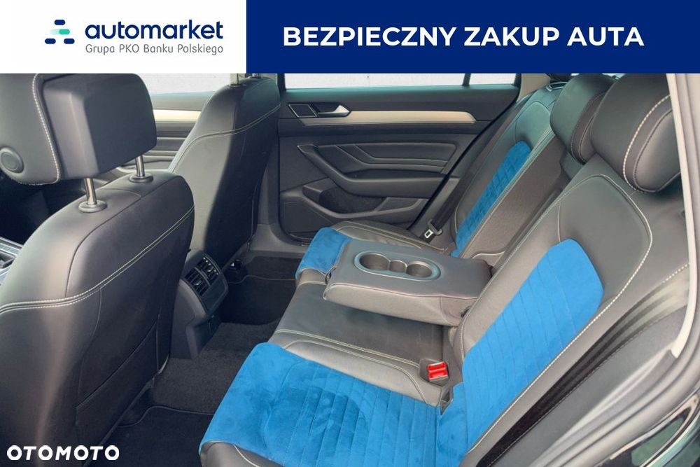 Volkswagen Passat - 12