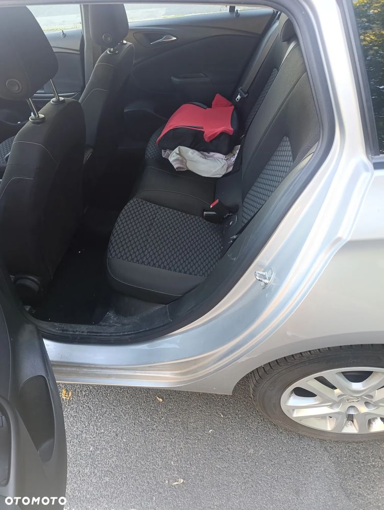 Opel Astra - 5