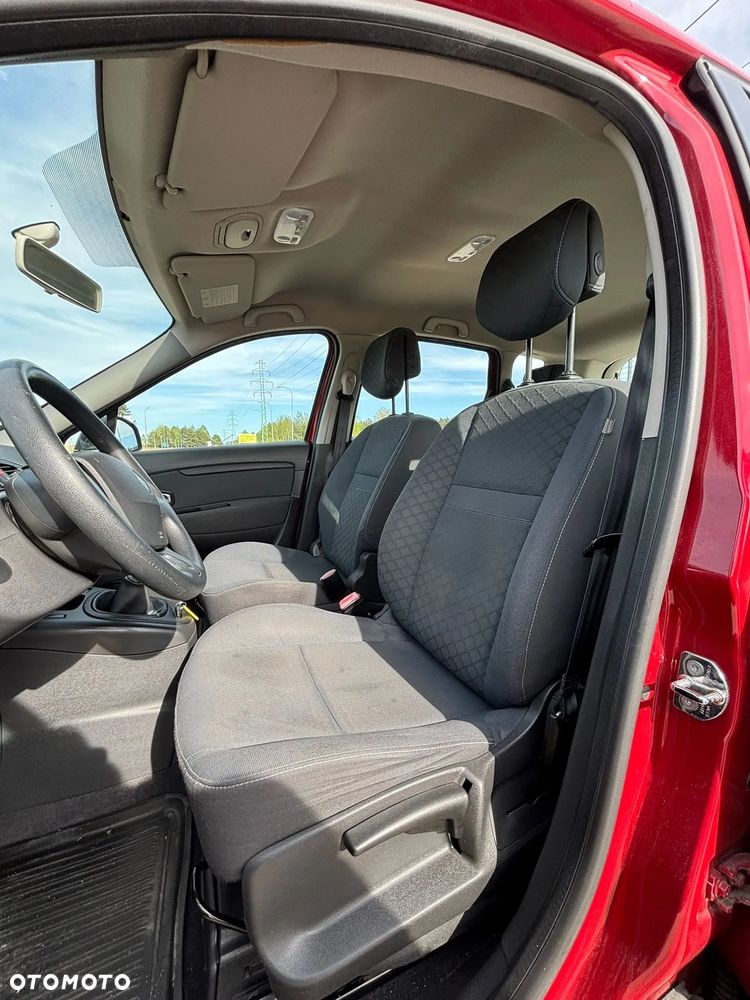 Renault Scenic 1.6 16V Expression - 11