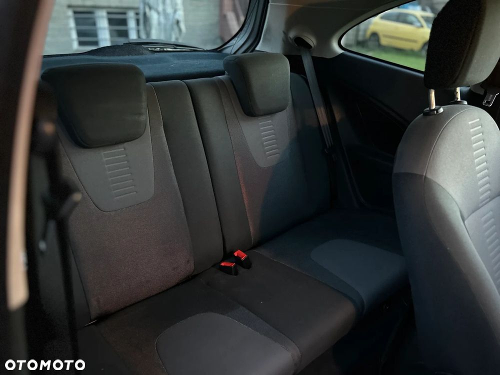 Ford KA 1.2 Titanium (air4) - 8