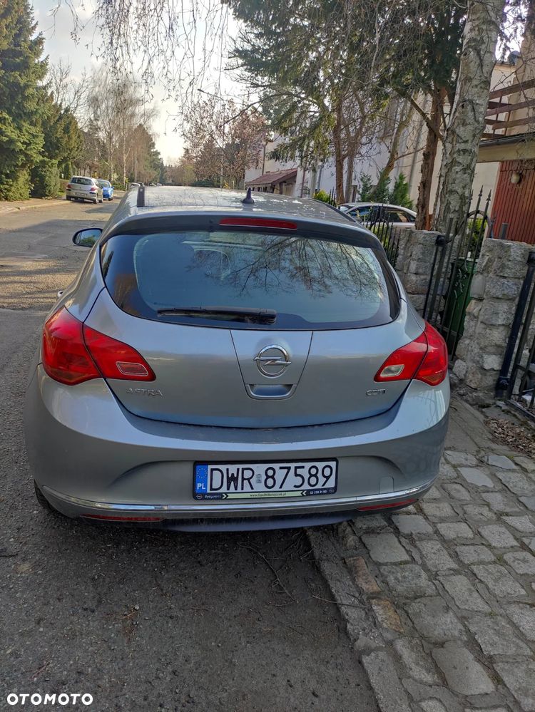 Opel Astra - 4