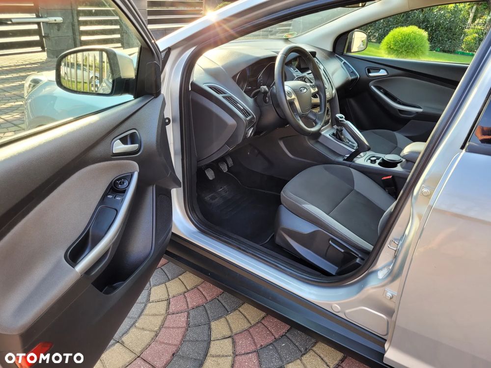Ford Focus 1.6 Ambiente Start - 8