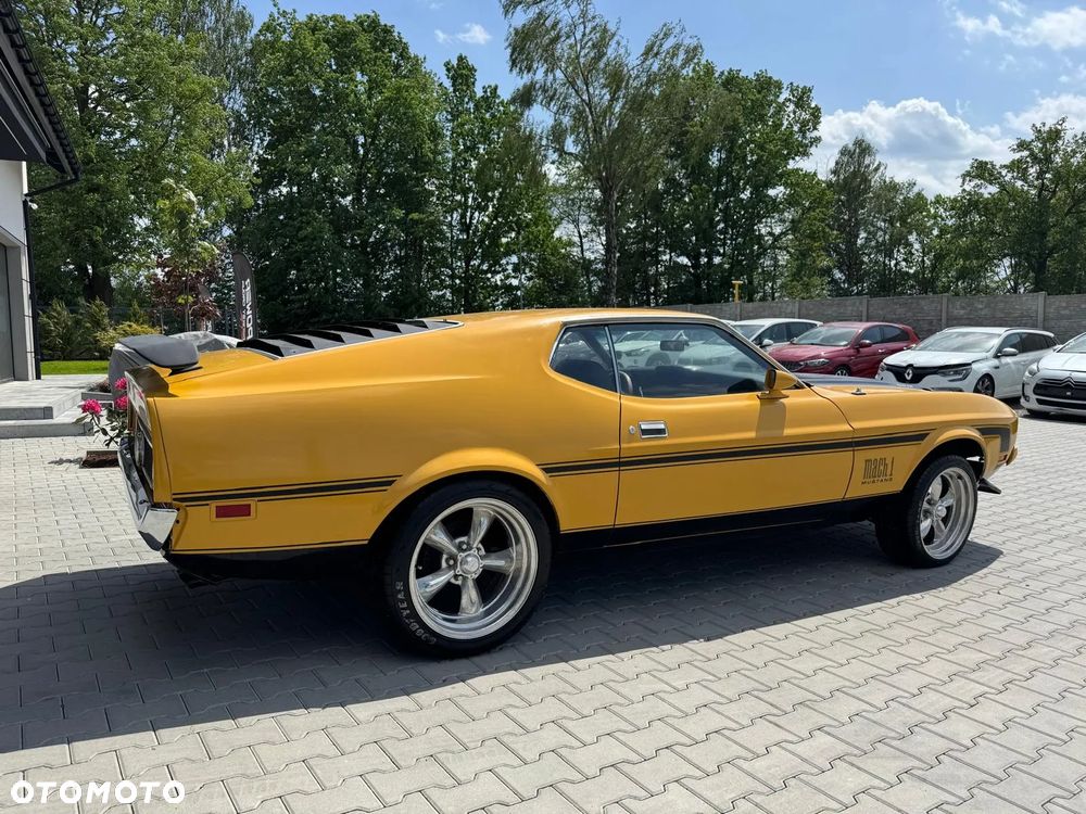 Ford Mustang - 6