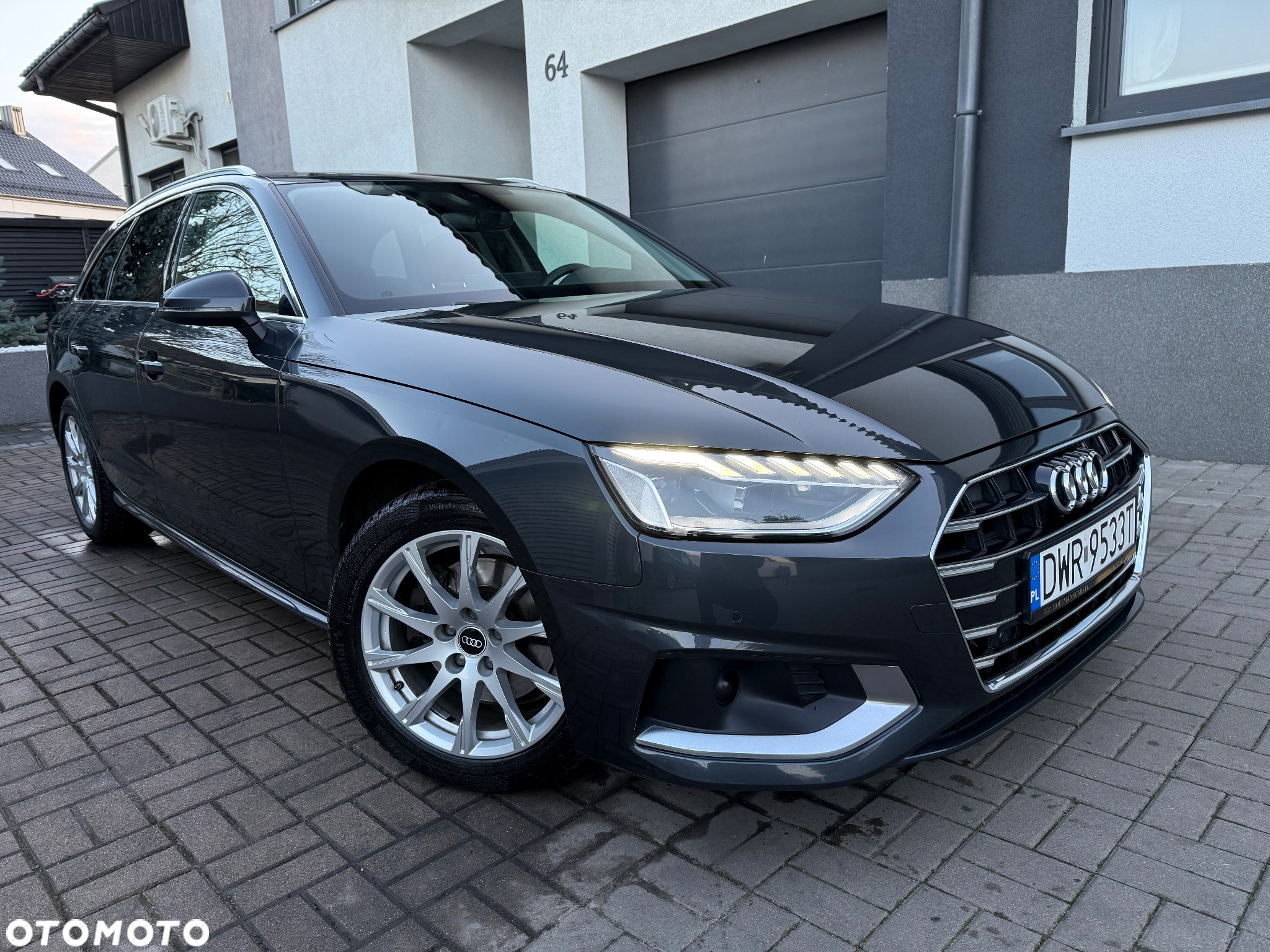 Audi A4 Avant 35 TDI S tronic S line - 2