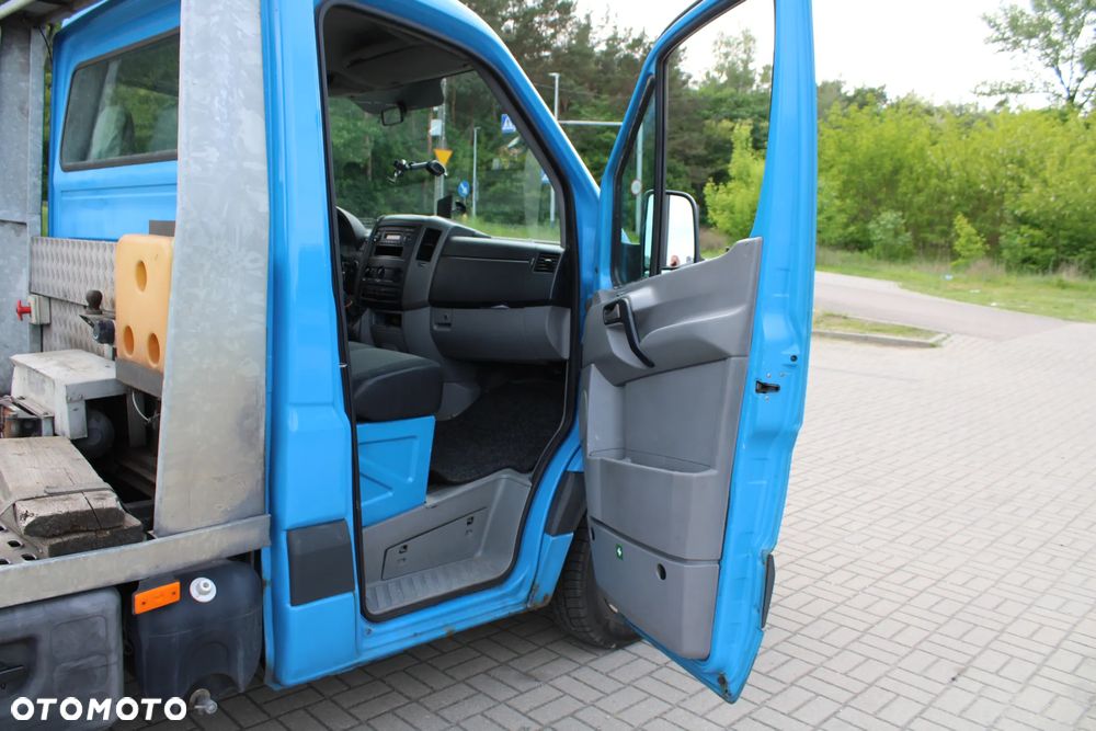 Mercedes-Benz Sprinter - 16