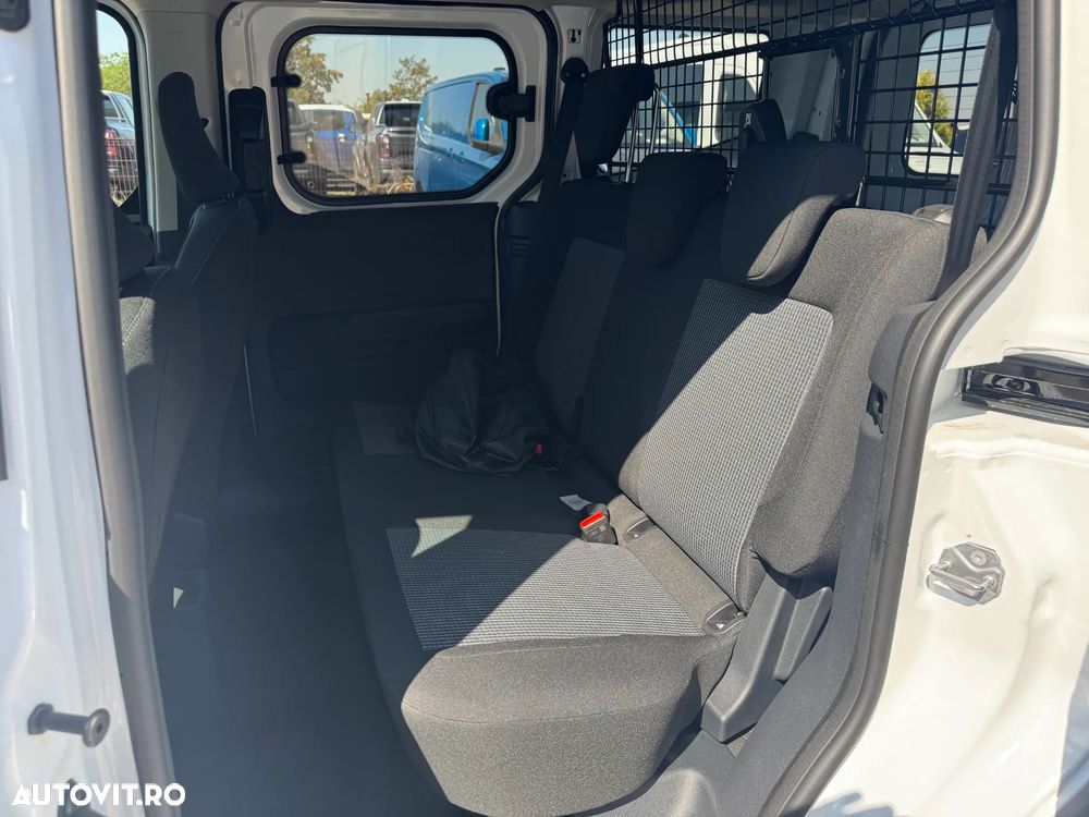 Ford Courier - 9