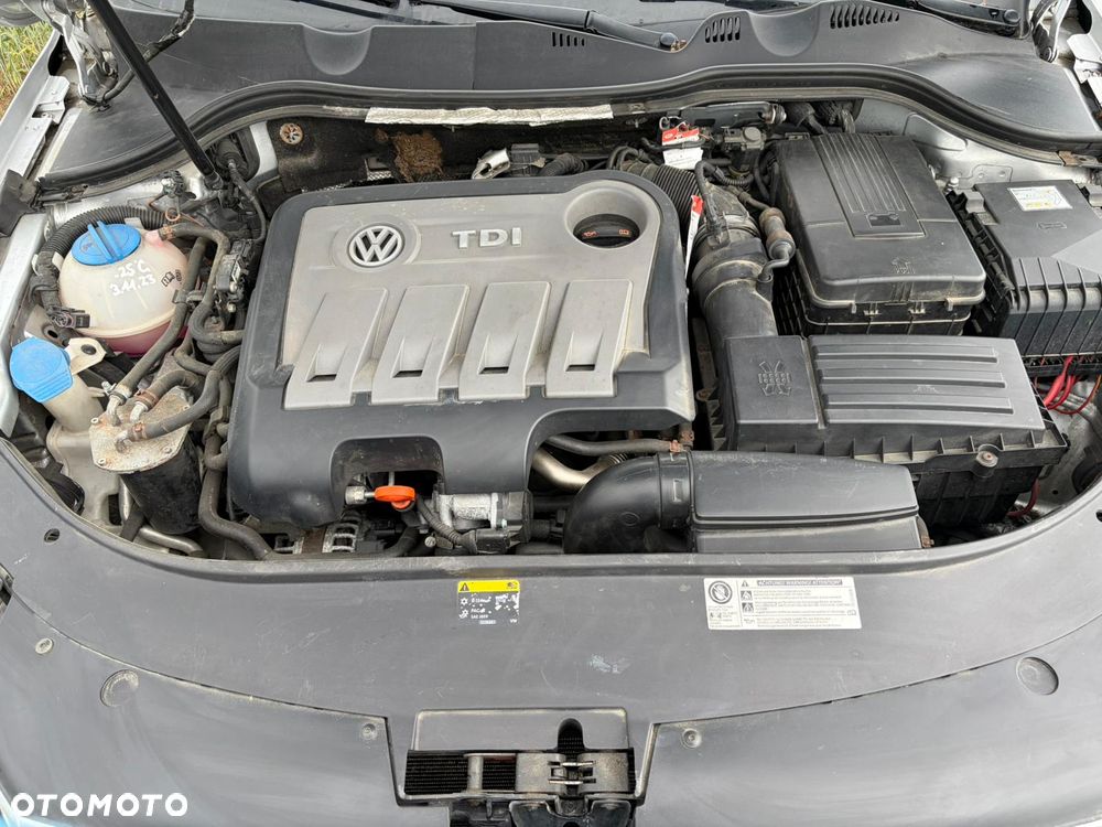 Volkswagen Passat 2.0 TDI Highline DSG - 11