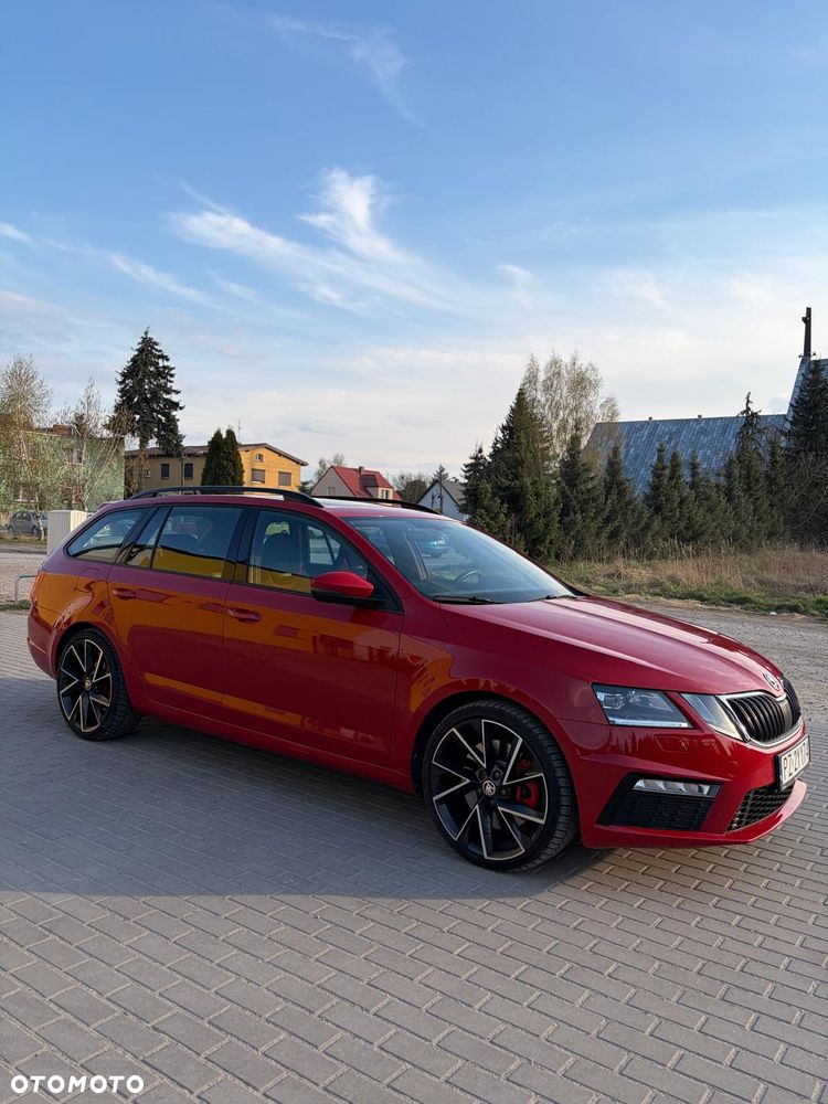 Skoda Octavia 2.0 TSI RS - 11