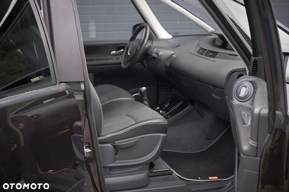 Renault Grand Espace 2.0 dCi FAP Initiale - 11