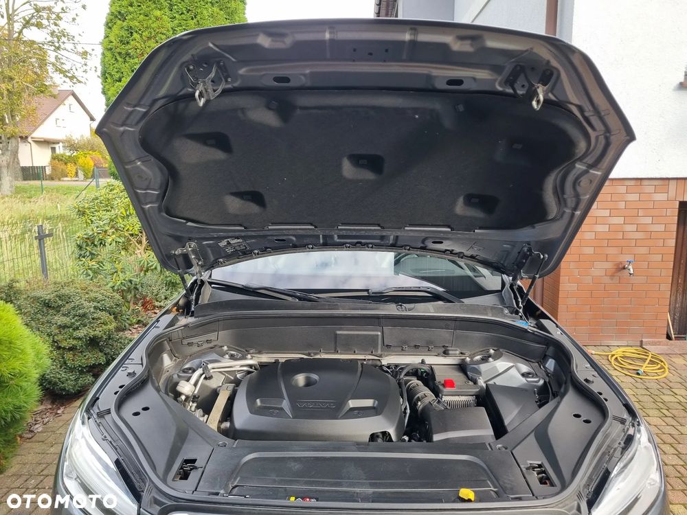 Volvo XC 90 - 30