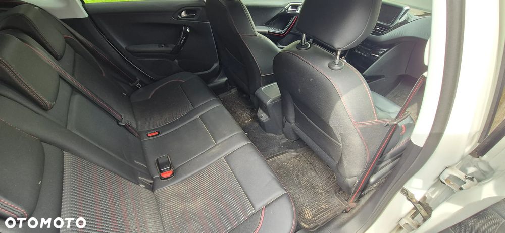 Peugeot 2008 PureTech 110 Stop&Start GT-Line Edition - 14