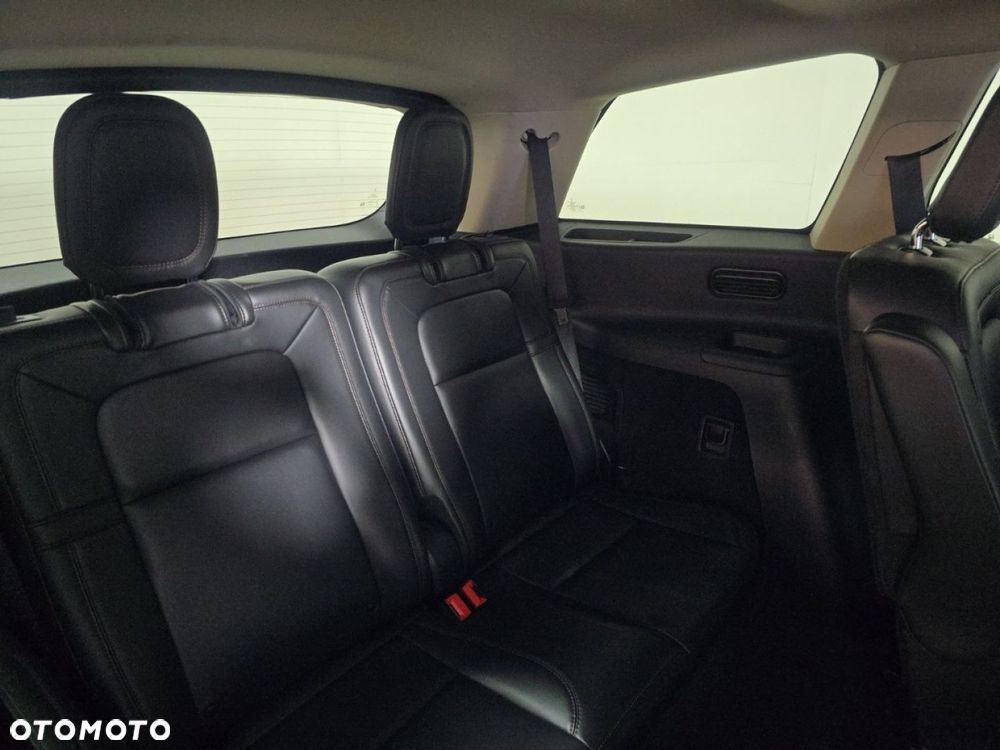 Lincoln Aviator - 16