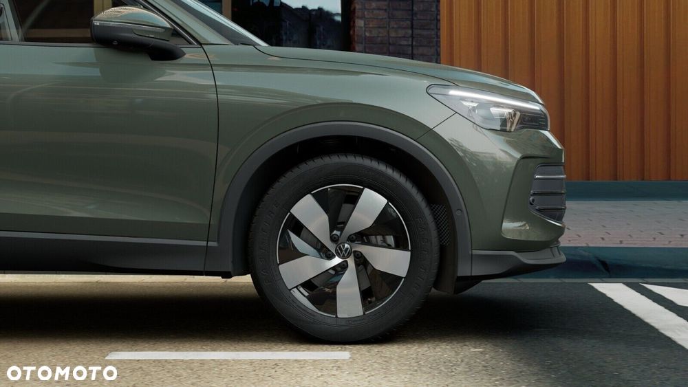 Volkswagen Tiguan - 14