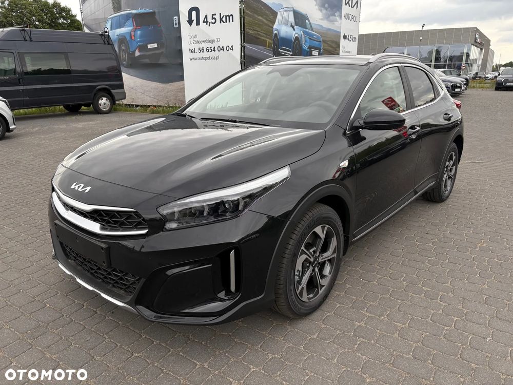 Kia XCeed 1.5 T-GDI M - 2