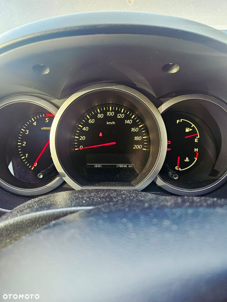Suzuki Grand Vitara - 25