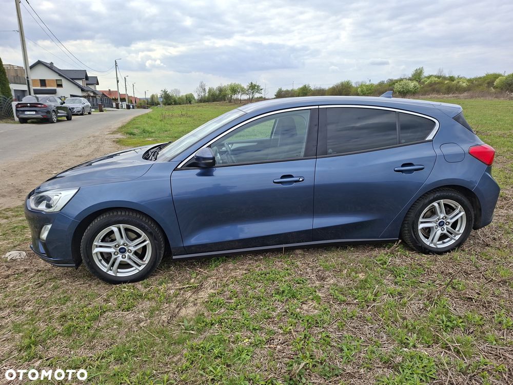 Ford Focus 1.0 EcoBoost Trend Edition - 3