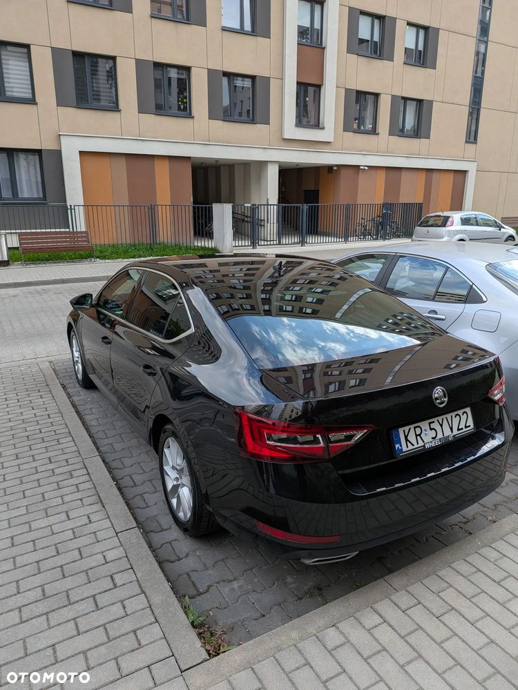 Skoda Superb 2.0 TDI 4x4 Ambition DSG - 17