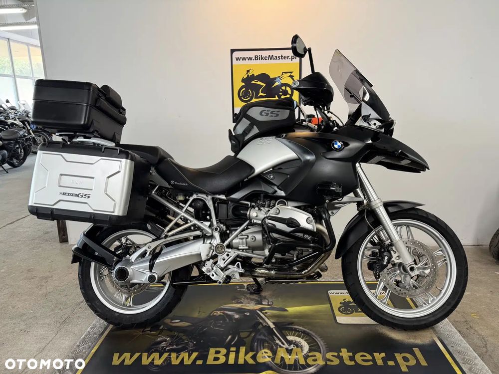 BMW R - 1