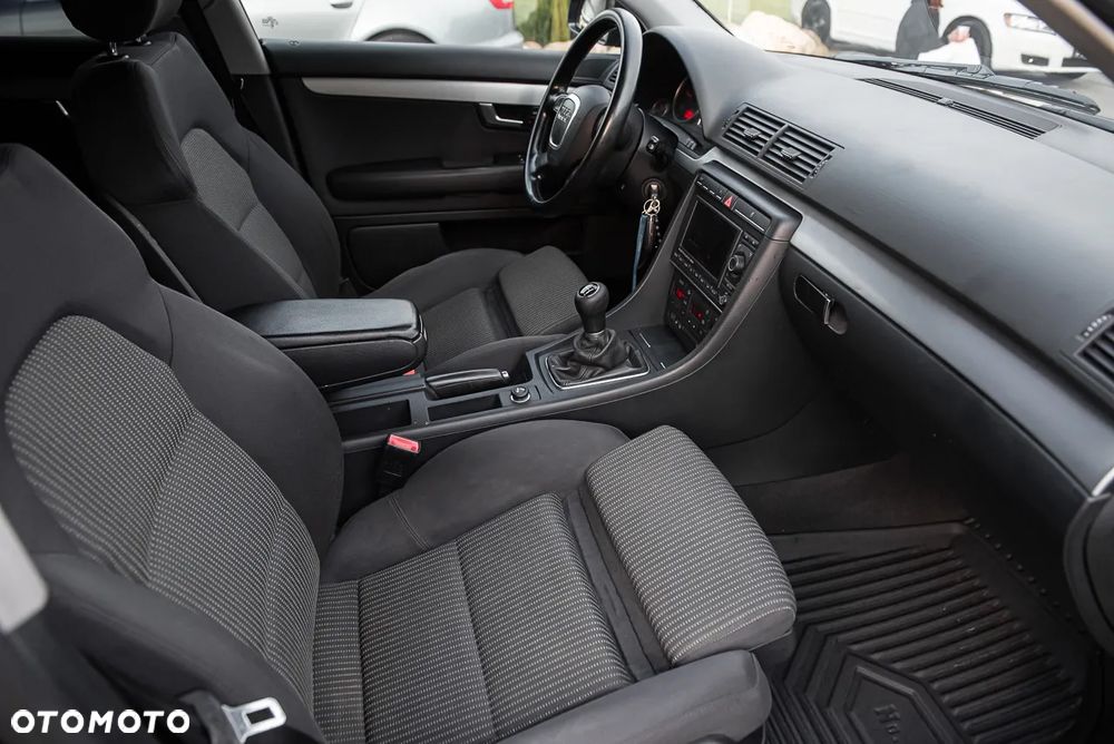 Audi A4 Avant 2.0 TDI DPF - 20